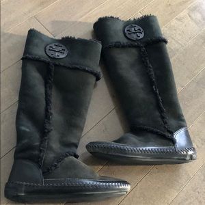 Tory Burch Amelie Sherpa lined boots Black size 7